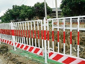 商洛防護欄桿價格